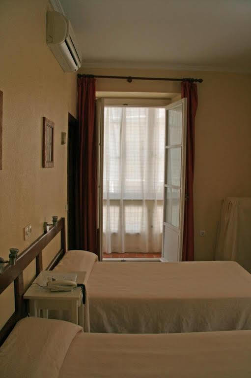 Hostal Bahia Cádiz Eksteriør billede